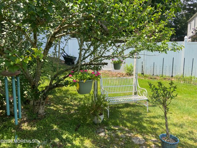 885 Yellowbank Road, Toms River, NJ 08753