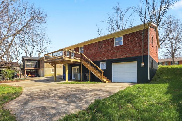 3573 Bold Bidder Drive, Lexington, KY 40517