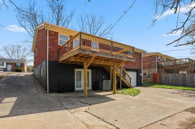 3573 Bold Bidder Drive, Lexington, KY 40517