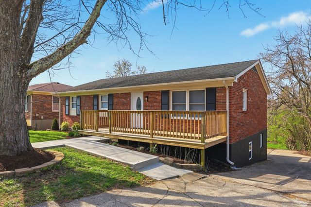 3573 Bold Bidder Drive, Lexington, KY 40517