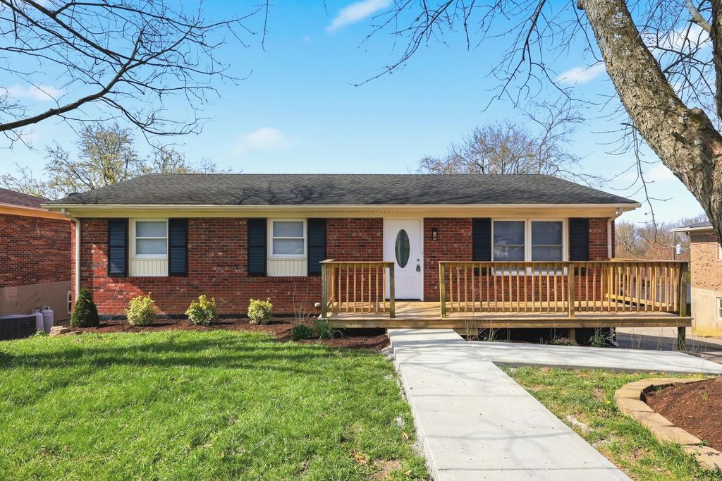 3573 Bold Bidder Drive, Lexington, KY 40517