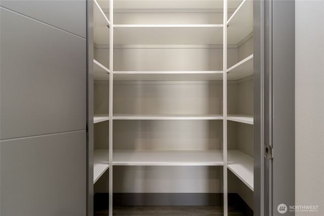 35 NE Alpine Drive, College Place, WA 99324