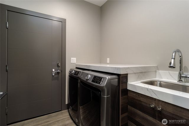 35 NE Alpine Drive, College Place, WA 99324