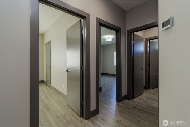 35 NE Alpine Drive, College Place, WA 99324