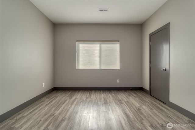 35 NE Alpine Drive, College Place, WA 99324