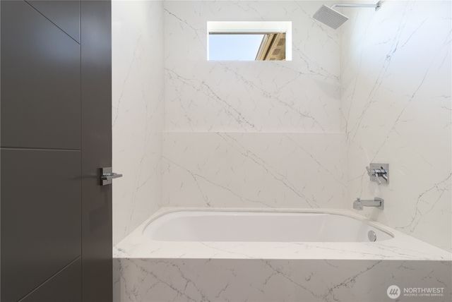 35 NE Alpine Drive, College Place, WA 99324