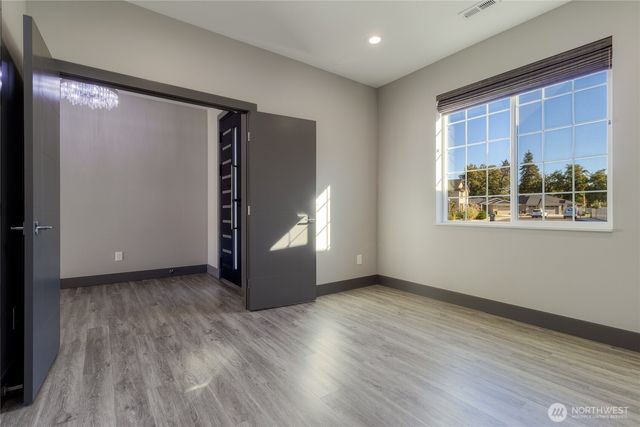 35 NE Alpine Drive, College Place, WA 99324