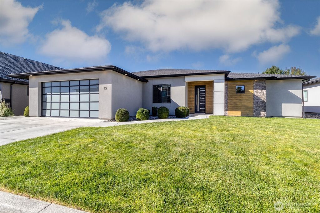 35 NE Alpine Drive, College Place, WA 99324