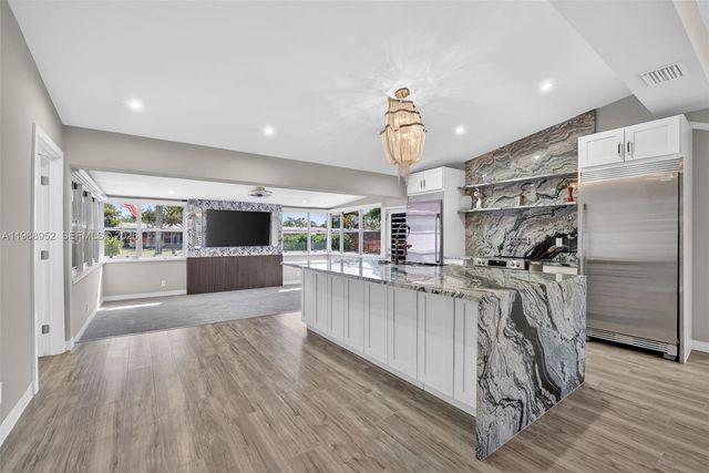 2436 Cat Cay Ln, Fort Lauderdale, FL 33312