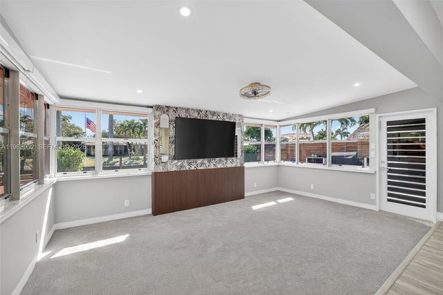 2436 Cat Cay Ln, Fort Lauderdale, FL 33312