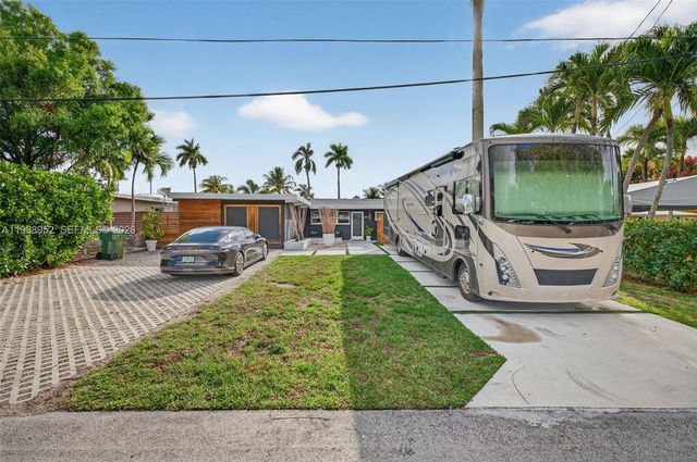 2436 Cat Cay Ln, Fort Lauderdale, FL 33312