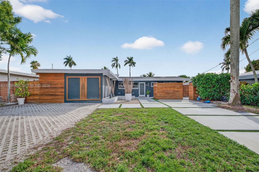 2436 Cat Cay Ln, Fort Lauderdale, FL 33312