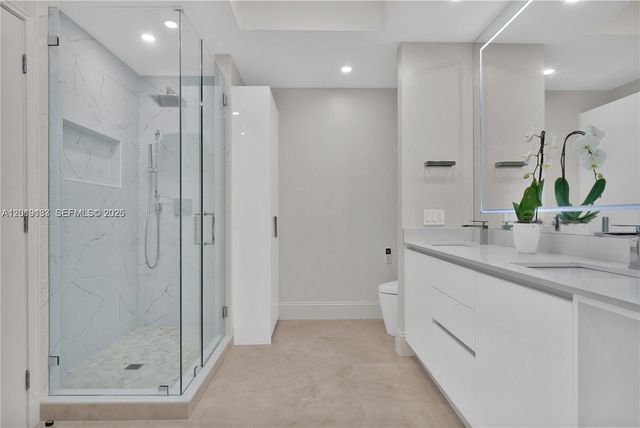 4779 Collins Ave PH 4301, Miami Beach, FL 33140