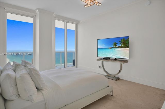 4779 Collins Ave PH 4301, Miami Beach, FL 33140