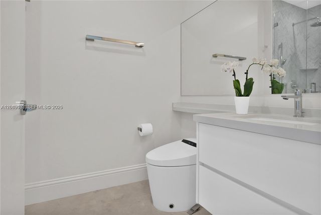 4779 Collins Ave PH 4301, Miami Beach, FL 33140
