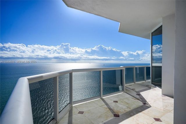 4779 Collins Ave PH 4301, Miami Beach, FL 33140
