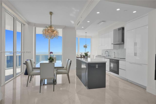 4779 Collins Ave PH 4301, Miami Beach, FL 33140