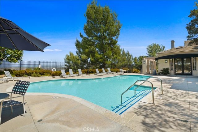 12 Saphir Way, Aliso Viejo, CA 92656
