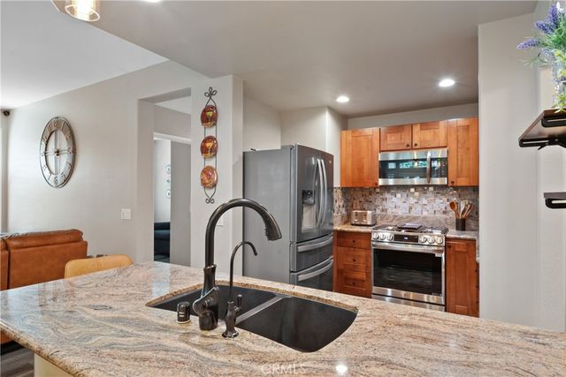12 Saphir Way, Aliso Viejo, CA 92656