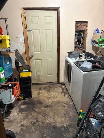 2555 E 1071 N, Demotte, IN 46310