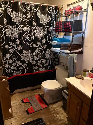 2555 E 1071 N, Demotte, IN 46310