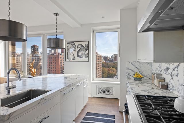 2 CORNELIA Street PHA, New York City, NY 10014