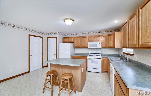 25 Spanish Oak Court, Troy, MO 63379
