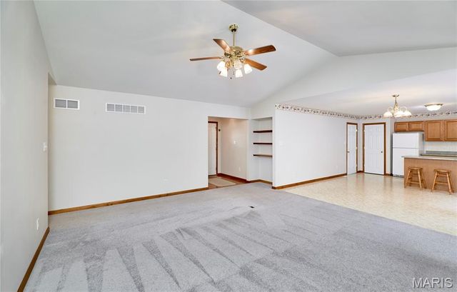 25 Spanish Oak Court, Troy, MO 63379