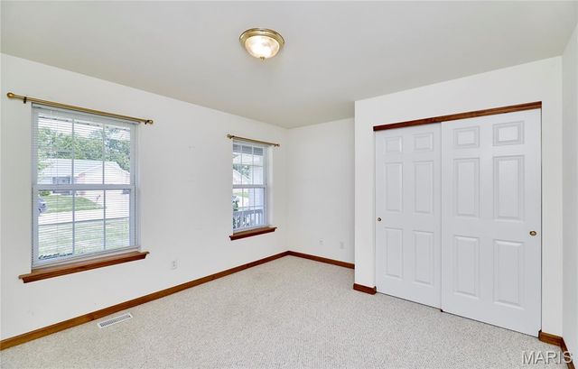 25 Spanish Oak Court, Troy, MO 63379