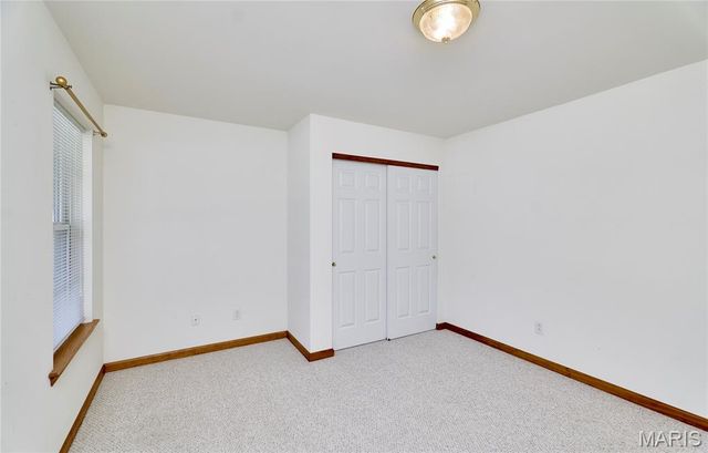 25 Spanish Oak Court, Troy, MO 63379