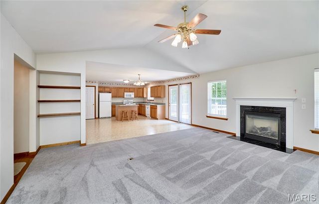 25 Spanish Oak Court, Troy, MO 63379