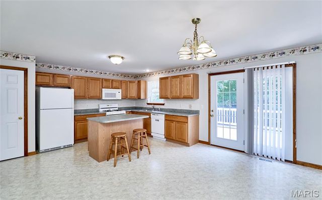 25 Spanish Oak Court, Troy, MO 63379