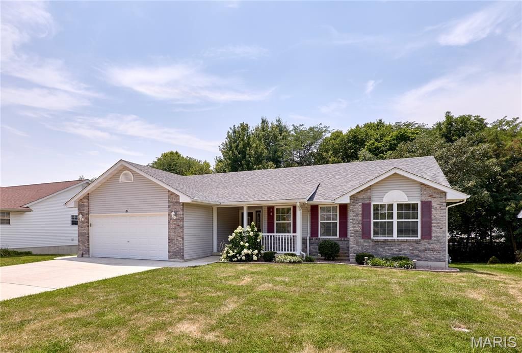 25 Spanish Oak Court, Troy, MO 63379