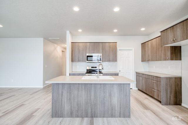 13696 Nisene Ct, Caldwell, ID 83607