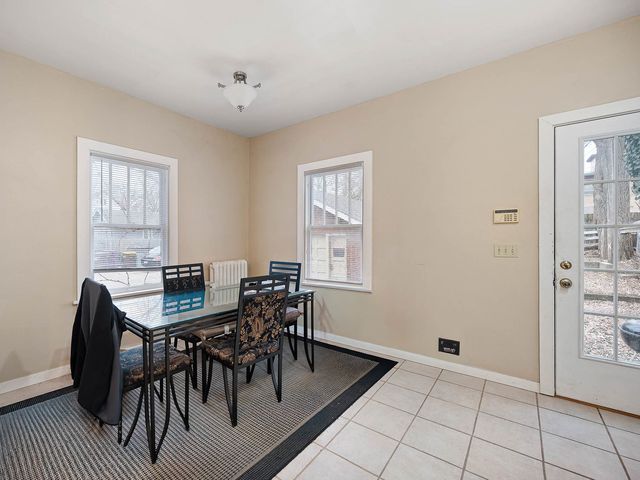 812 Garfield Avenue, Rockford, IL 61103