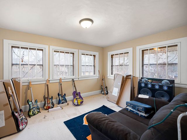 812 Garfield Avenue, Rockford, IL 61103