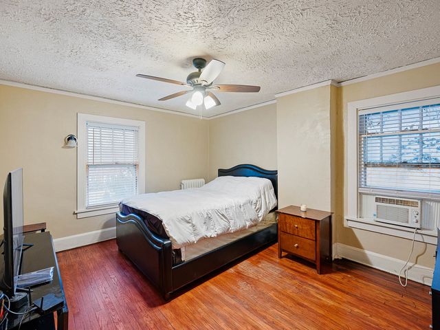 812 Garfield Avenue, Rockford, IL 61103