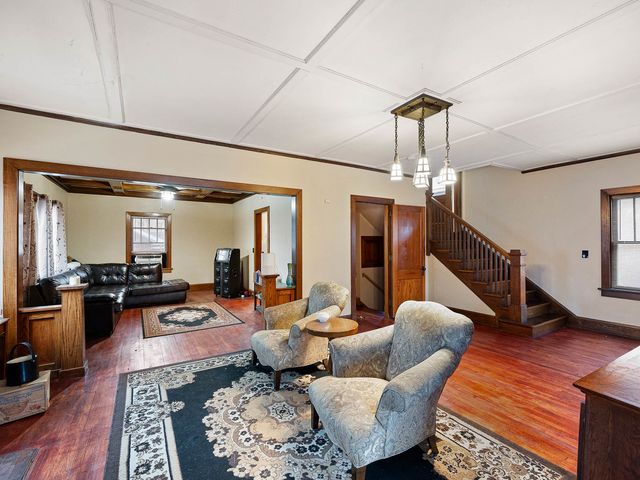 812 Garfield Avenue, Rockford, IL 61103