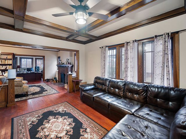 812 Garfield Avenue, Rockford, IL 61103