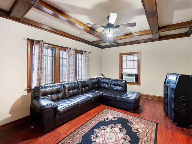 812 Garfield Avenue, Rockford, IL 61103