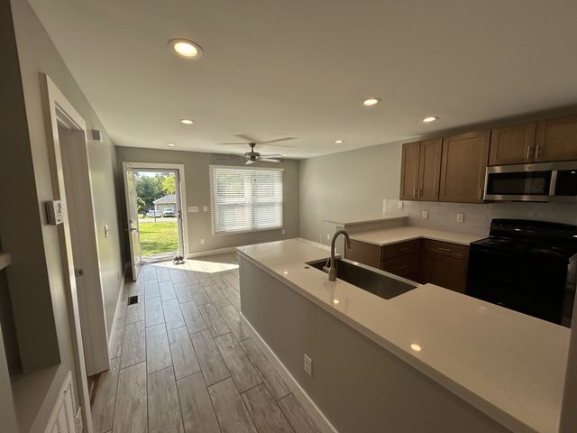 806 Cedarcrest Ave, Madison, TN 37115