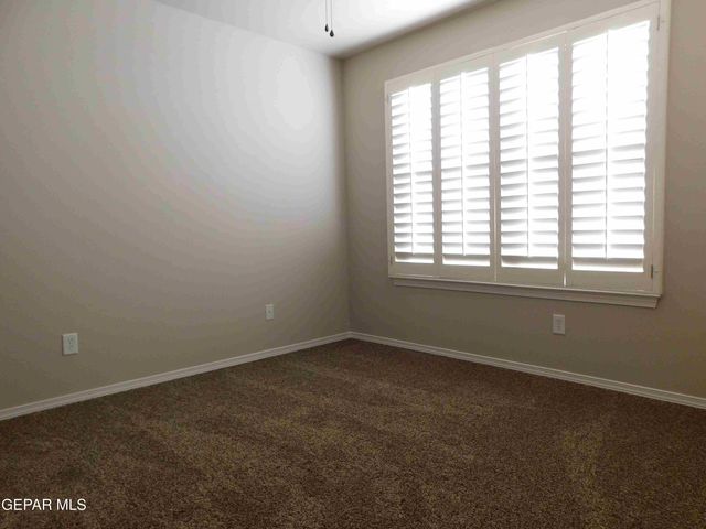 10021 RAILROAD Drive 303, El Paso, TX 79924