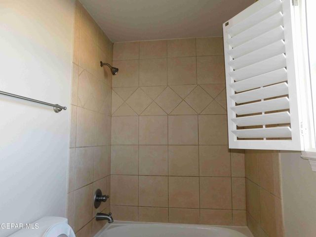 10021 RAILROAD Drive 303, El Paso, TX 79924