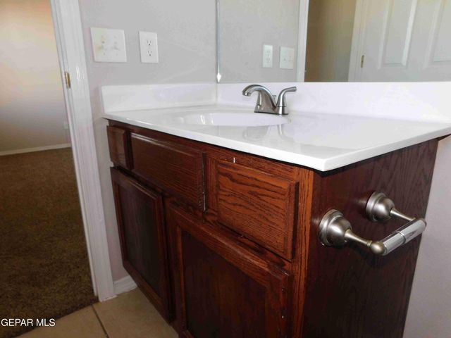 10021 RAILROAD Drive 303, El Paso, TX 79924