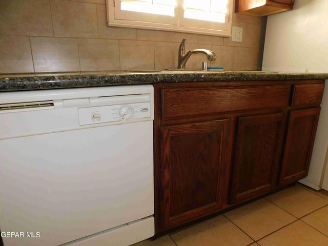 10021 RAILROAD Drive 303, El Paso, TX 79924