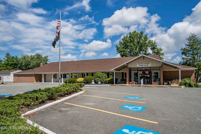 1111 Waterberry Court S, Toms River, NJ 08757