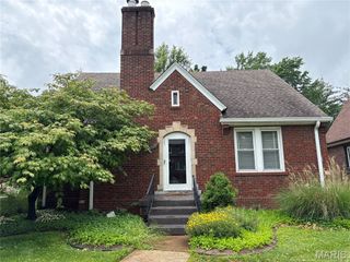 8260 Glen Echo Drive, Saint Louis, MO 63121
