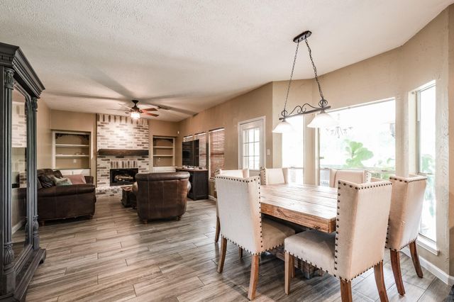 1015 Highlands Woods Drive, Highlands, TX 77562