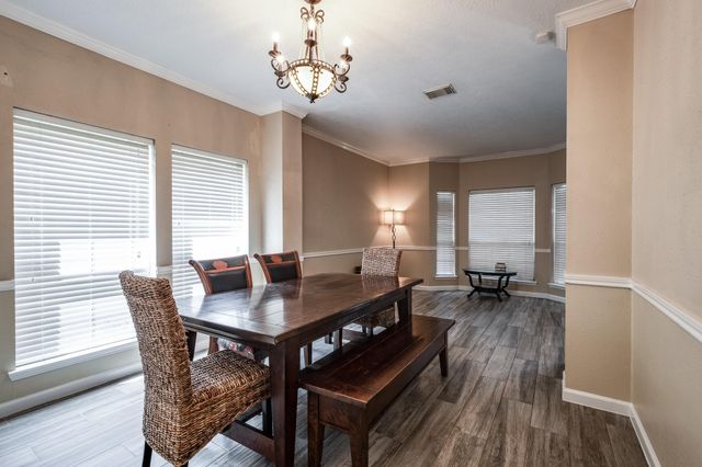 1015 Highlands Woods Drive, Highlands, TX 77562