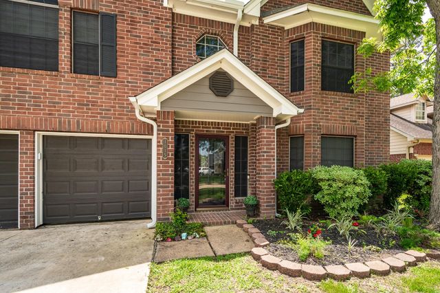 1015 Highlands Woods Drive, Highlands, TX 77562